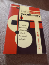 Basic Russian Vocabulary: A Handy Reference of Everyday Words Arranged by Topic