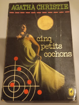 Cing petits cochons