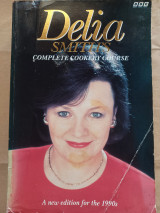 Delia Smith's Complete Illustrated Cookery Course