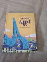La tour Eiffel se balade à Paris !